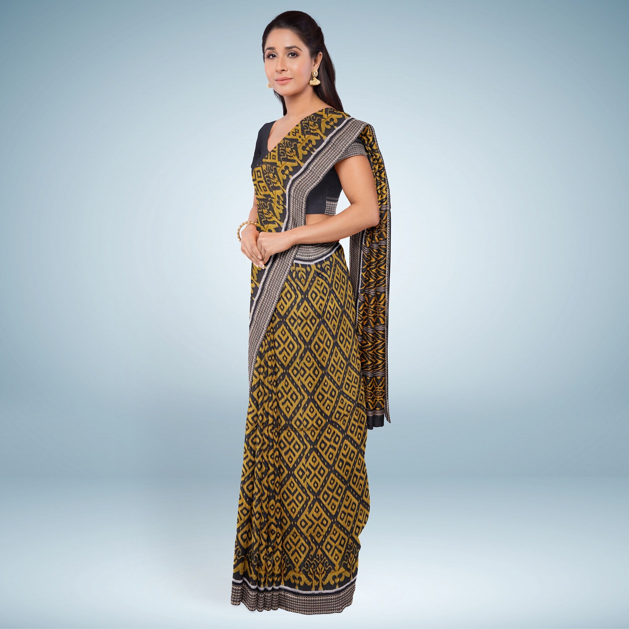 Discount-Saree-24__as_set21_malini_side__2025-5-2-16-56-49__4096X4096.jpg