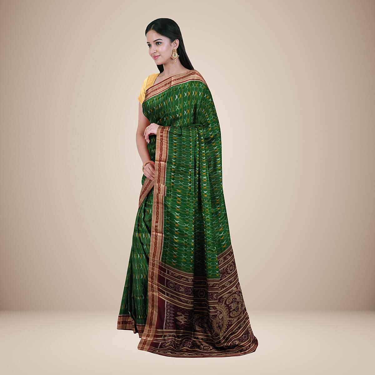 TRI3D__Knd7__silk_set3_pujitha_side__2022-11-1-17-30-23__1200X1200.jpg