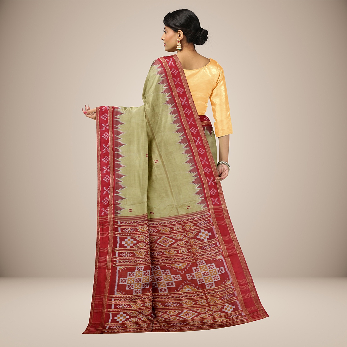 Utkalika__KNDA10__silk_set305_vinita_back_tassels__2023-8-24-14-45-34__1200X1200.jpg