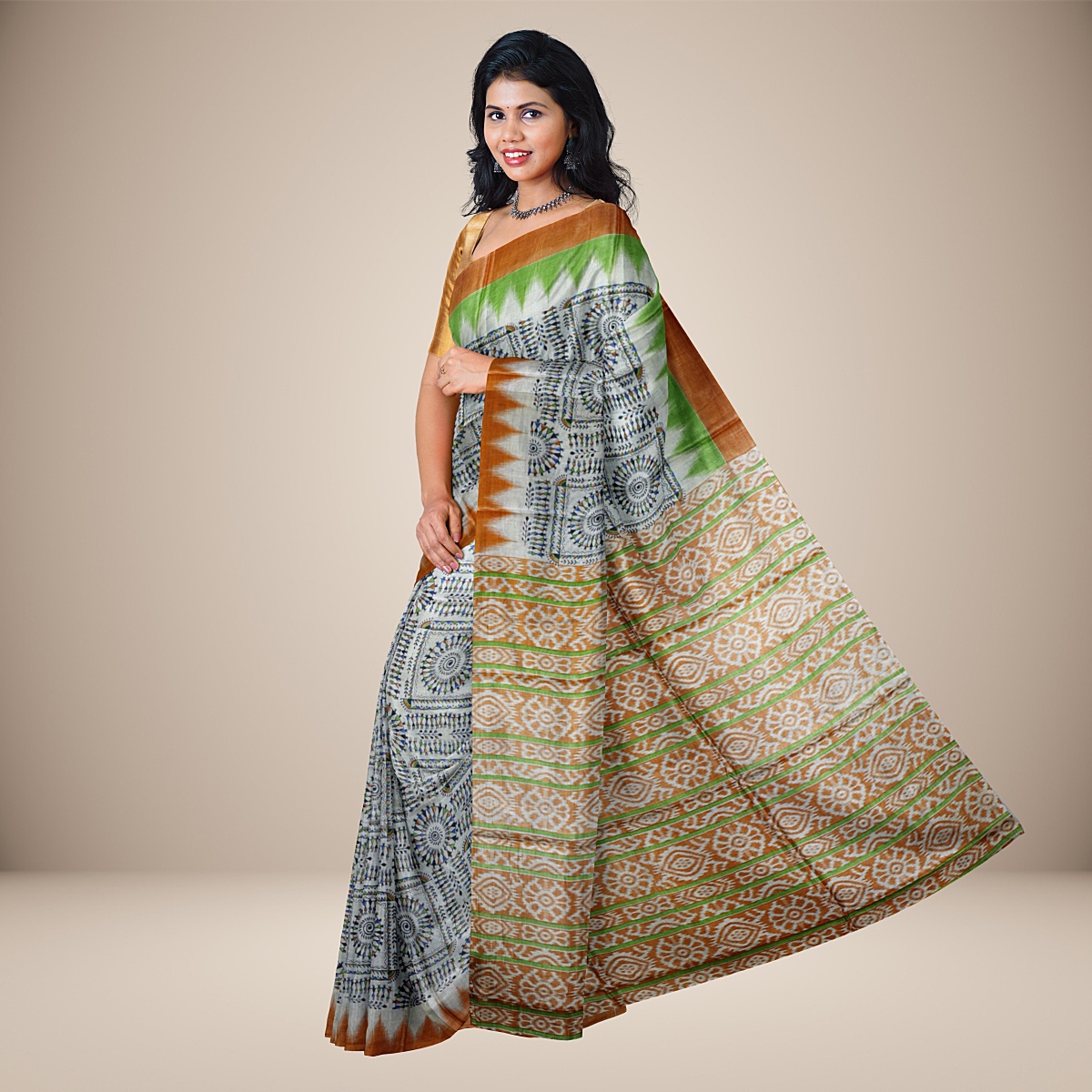 Utkalika__Tus10__silk_set308_divya_side1_tassels__2023-9-14-16-23-59__1200X1200.jpg